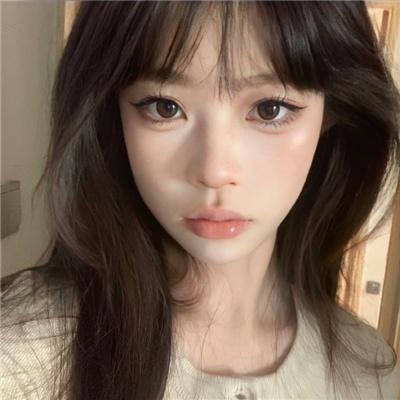 隔壁的吸血鬼美眉